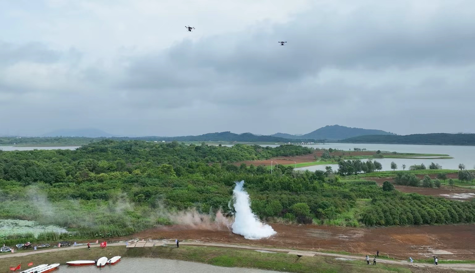 Konbat Ponpye Ayeryen Presizyon