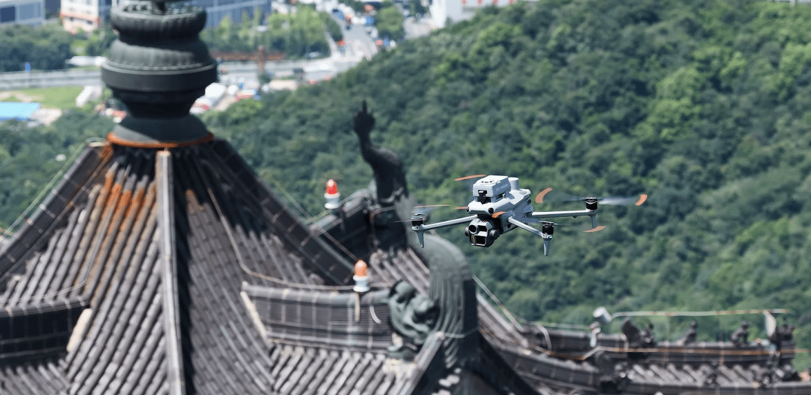 Matrice 4E: Redefine Aerial Precision