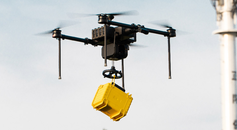 Equipped withExpress Delivery& Cargo Winch